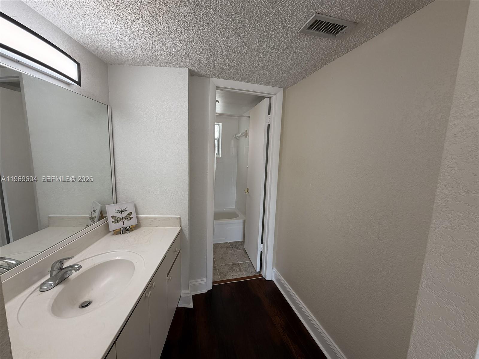 4255 N University Dr # 310