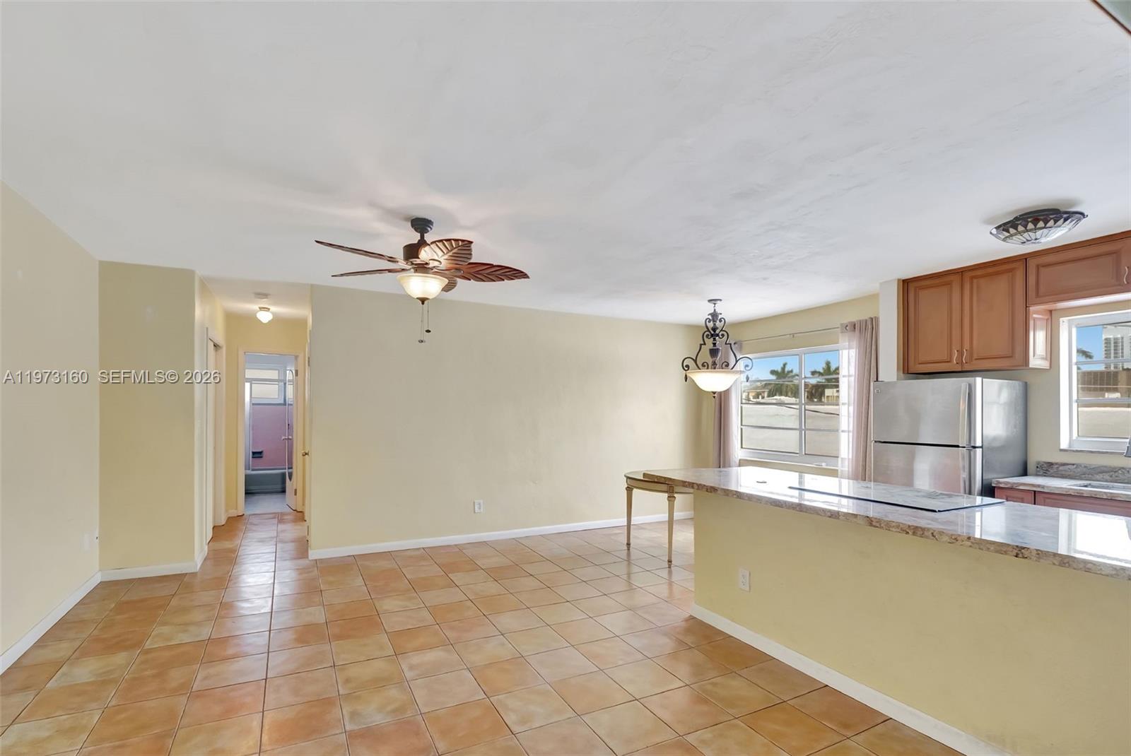 350 Collins Ave # 306