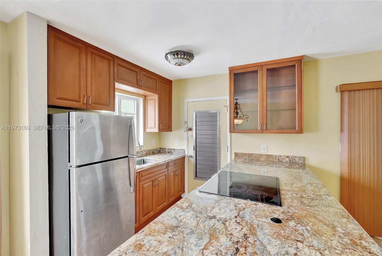 350 Collins Ave # 306
