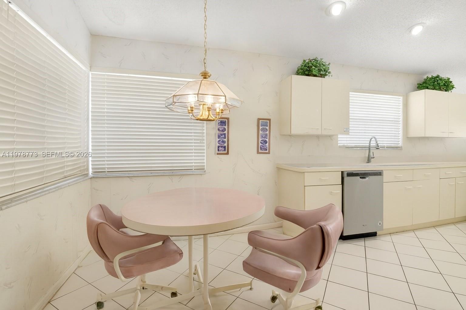 5244 Bodega Pl