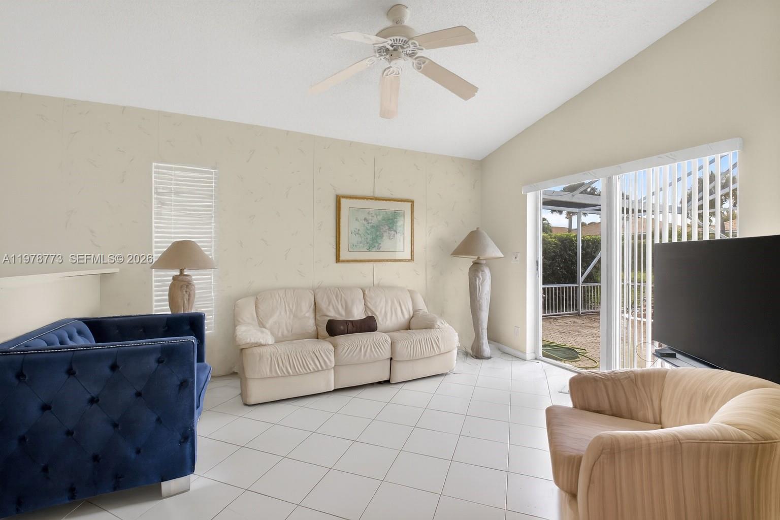 5244 Bodega Pl