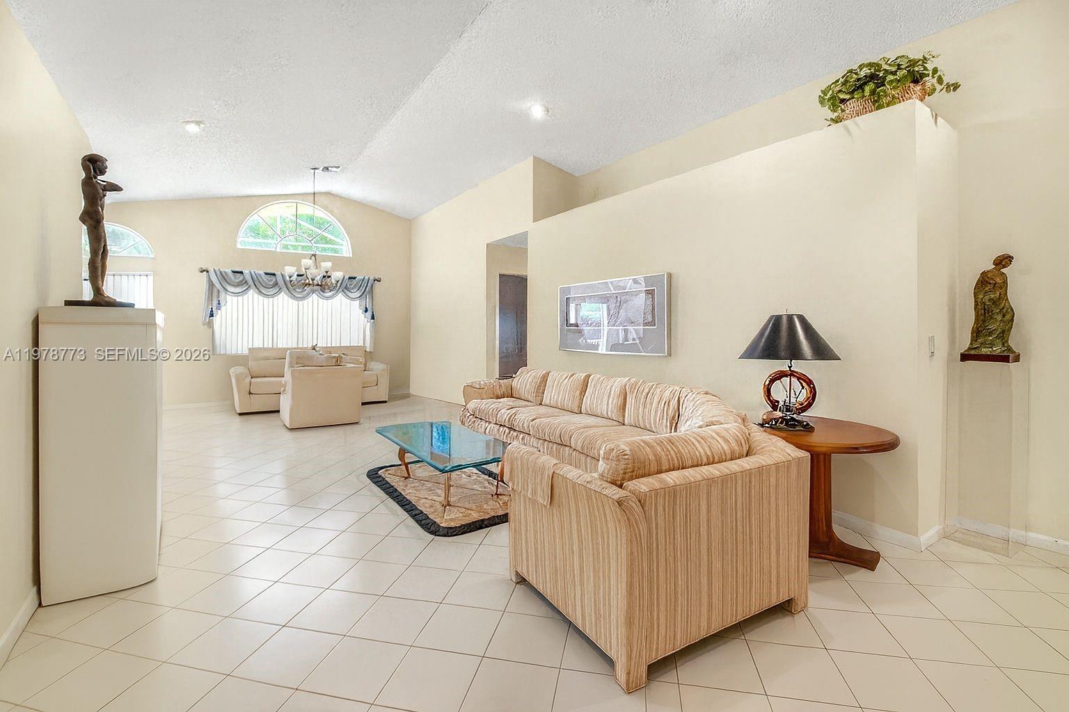 5244 Bodega Pl