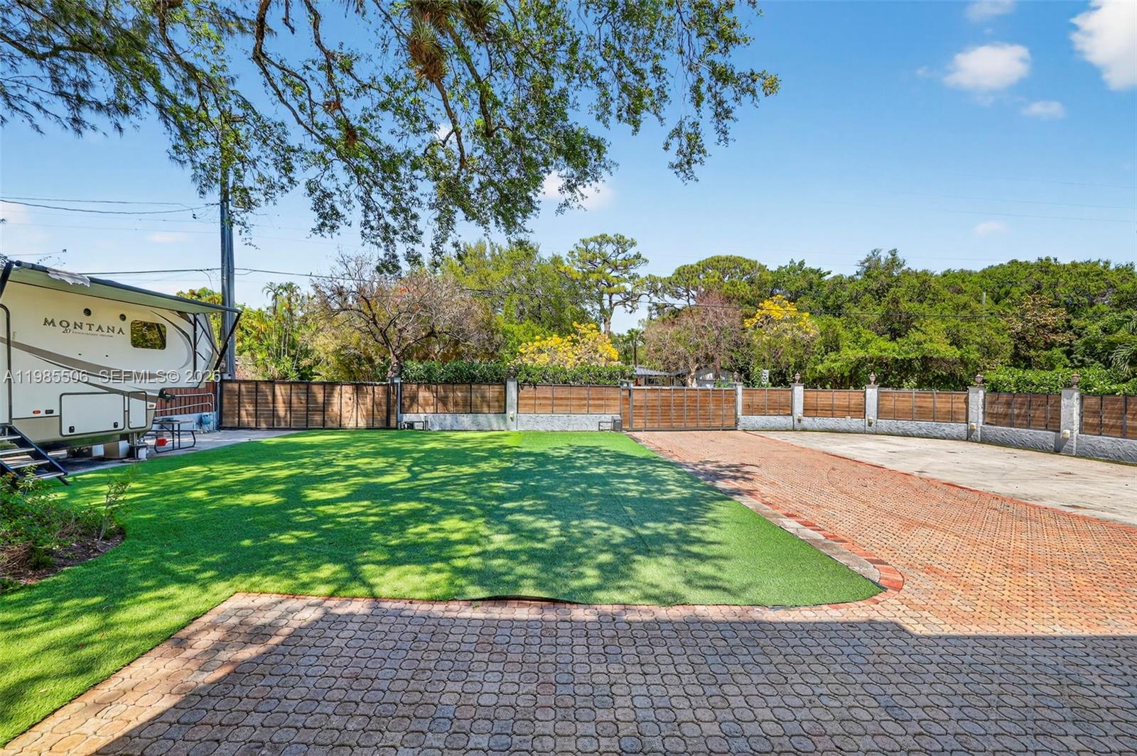3000 Riverland Rd