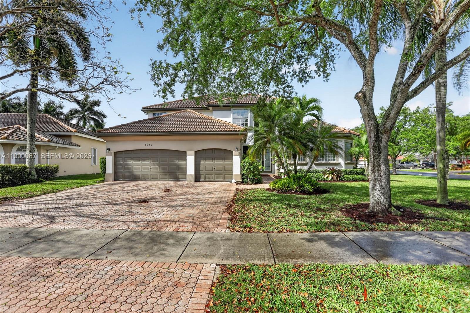 4953 Kensington Cir