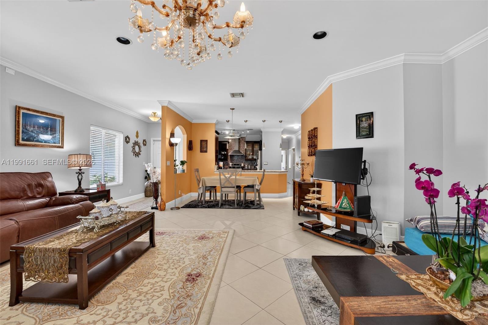 1221 SW 48th Ter