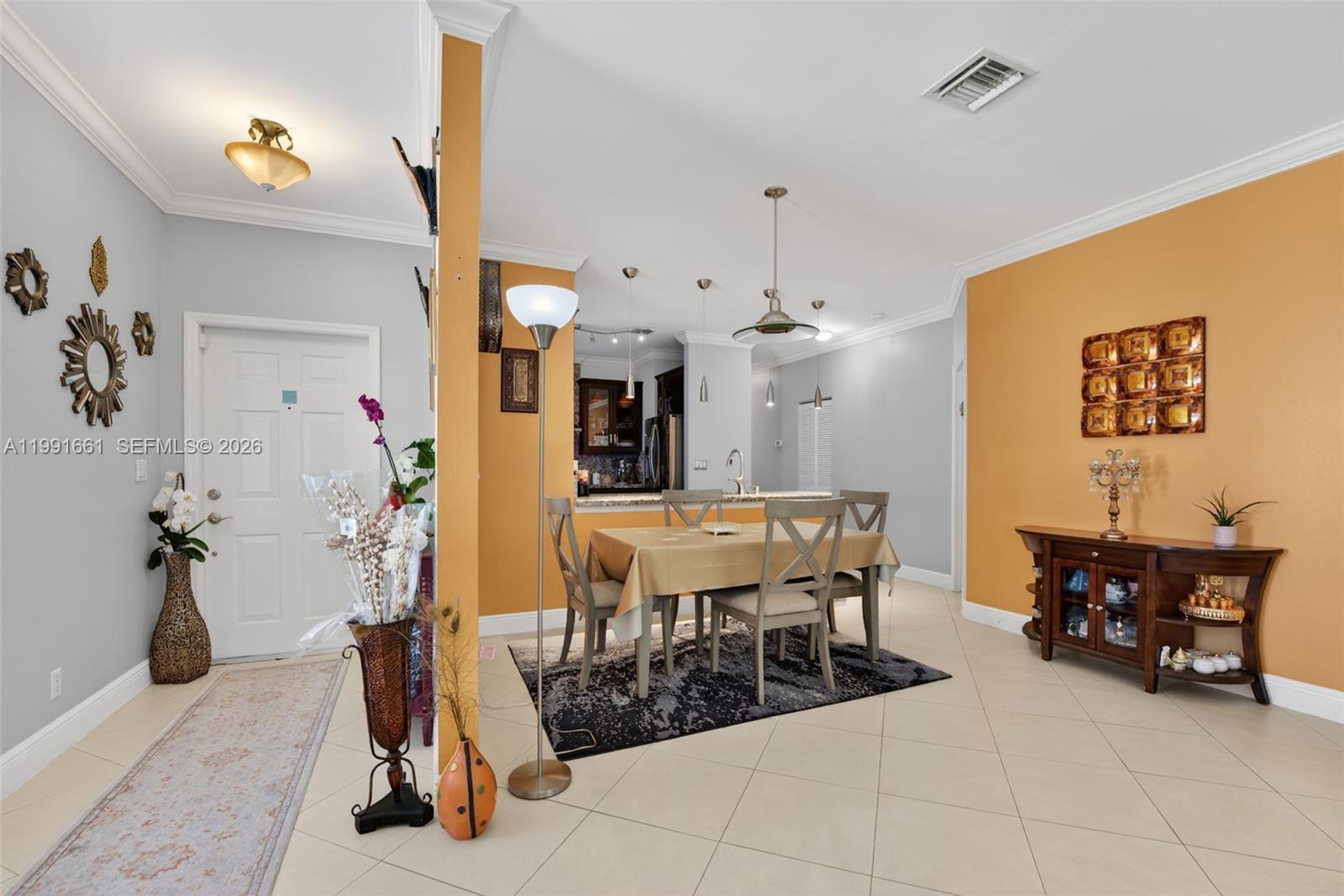 1221 SW 48th Ter
