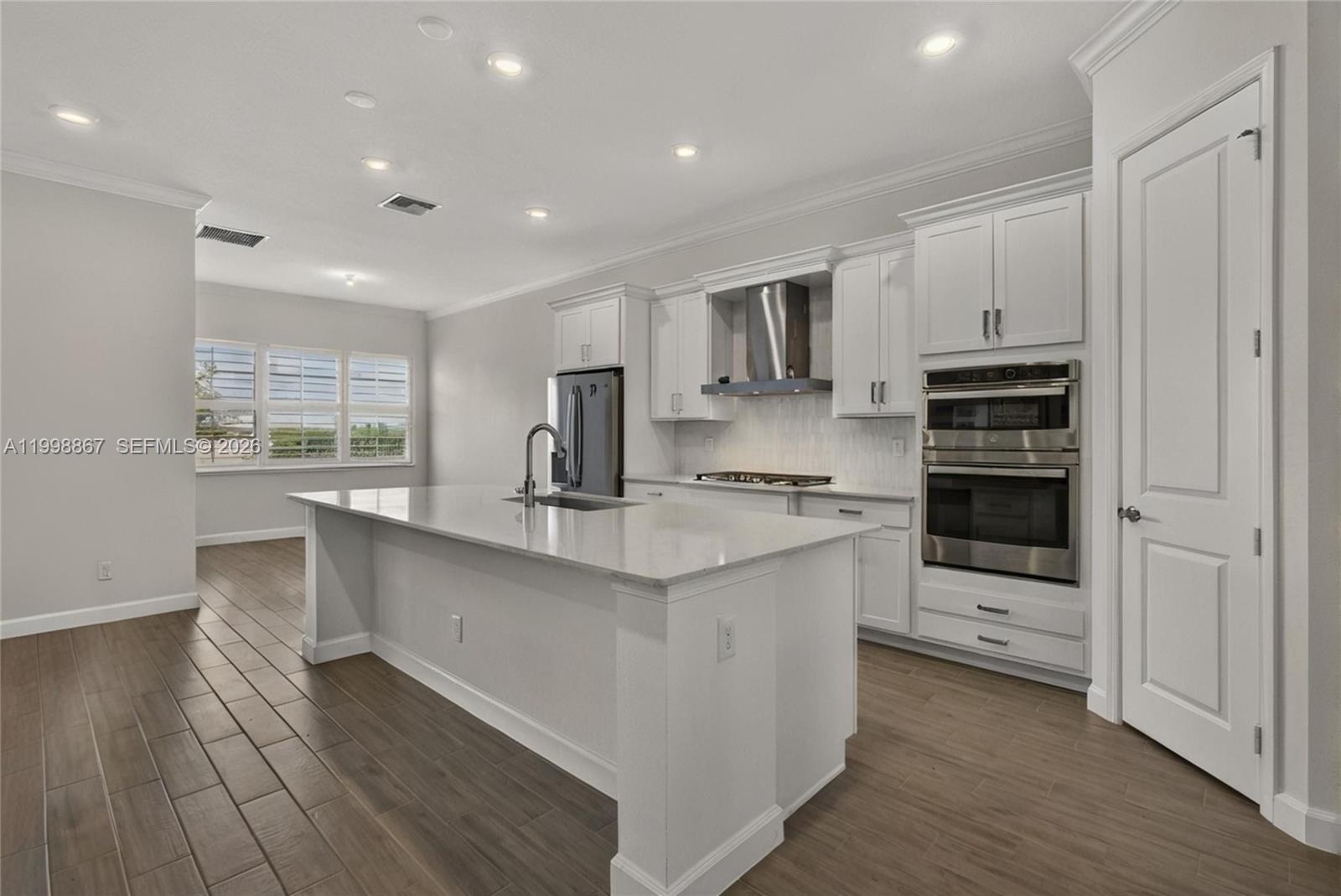 769 Hookline Cir