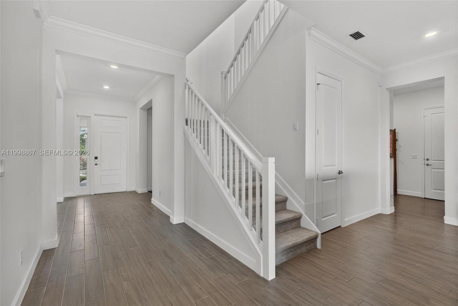 769 Hookline Cir