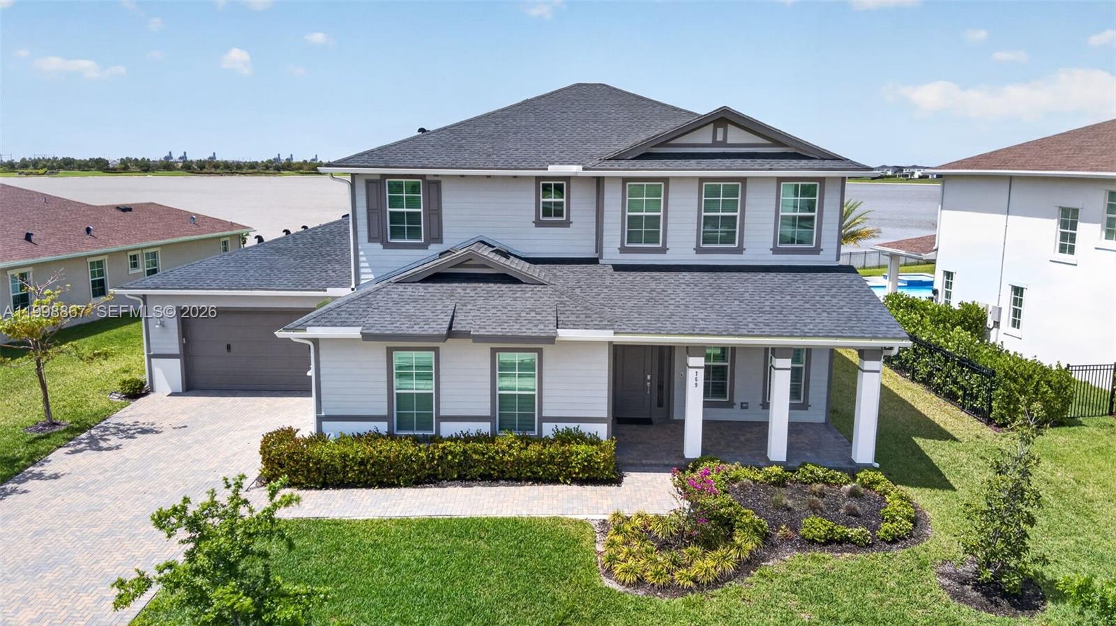 769 Hookline Cir