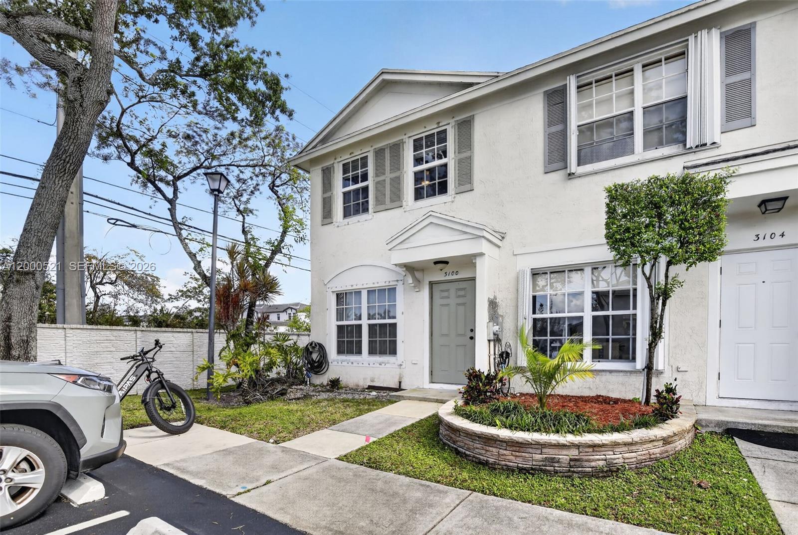 3100 SW 50th St