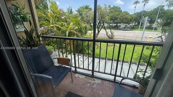 8850 Fontainebleau Blvd # 203