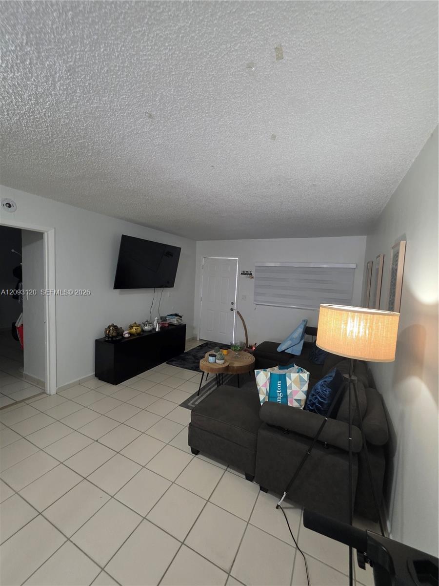 7673 W 29th Ln # 47 Unit: 102-47