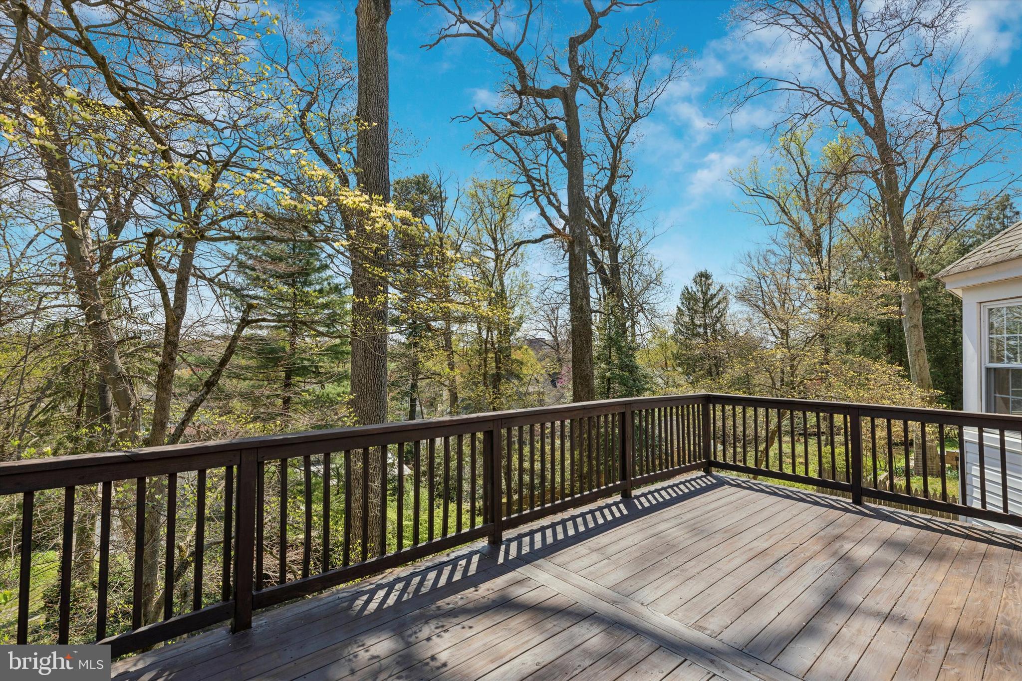 1523 EDGE HILL ROAD