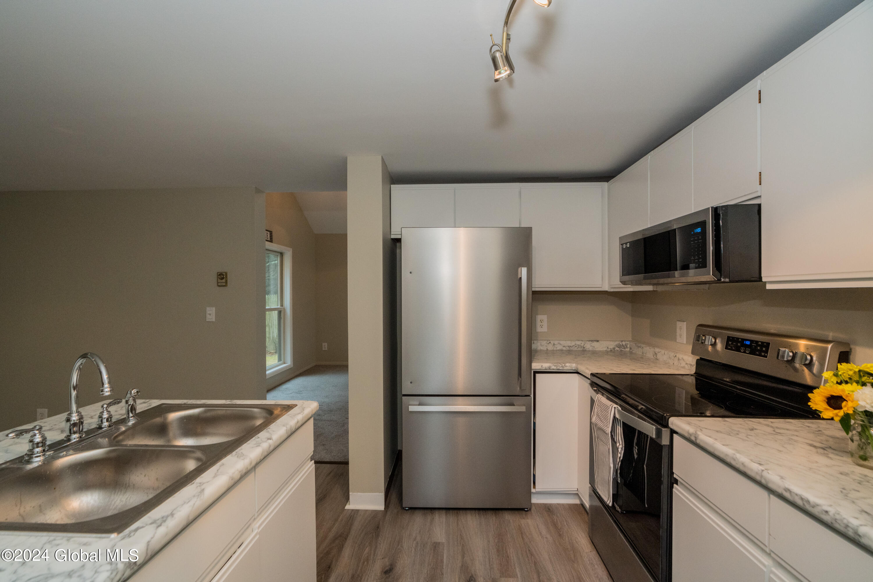 214 Thimbleberry Road