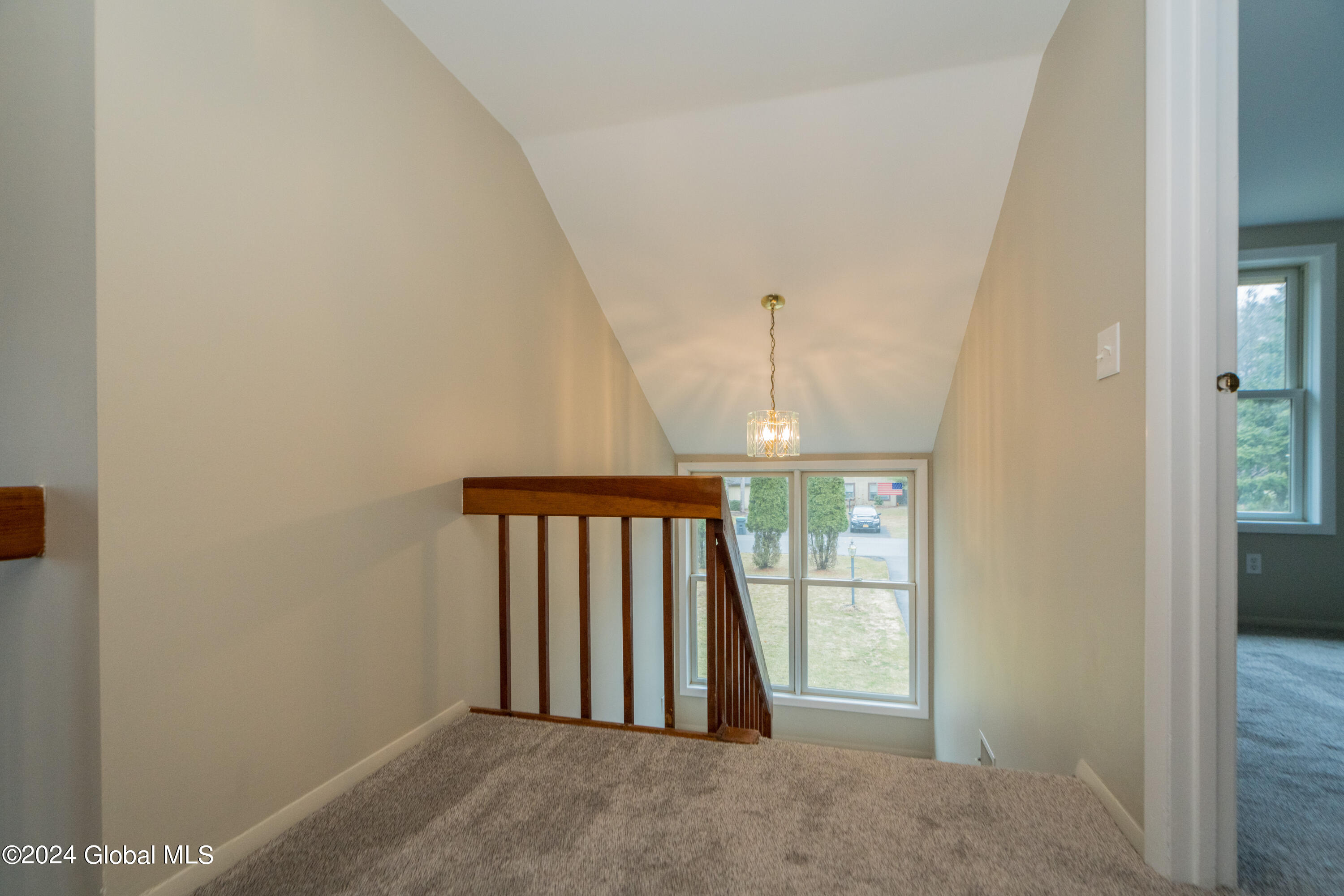 214 Thimbleberry Road