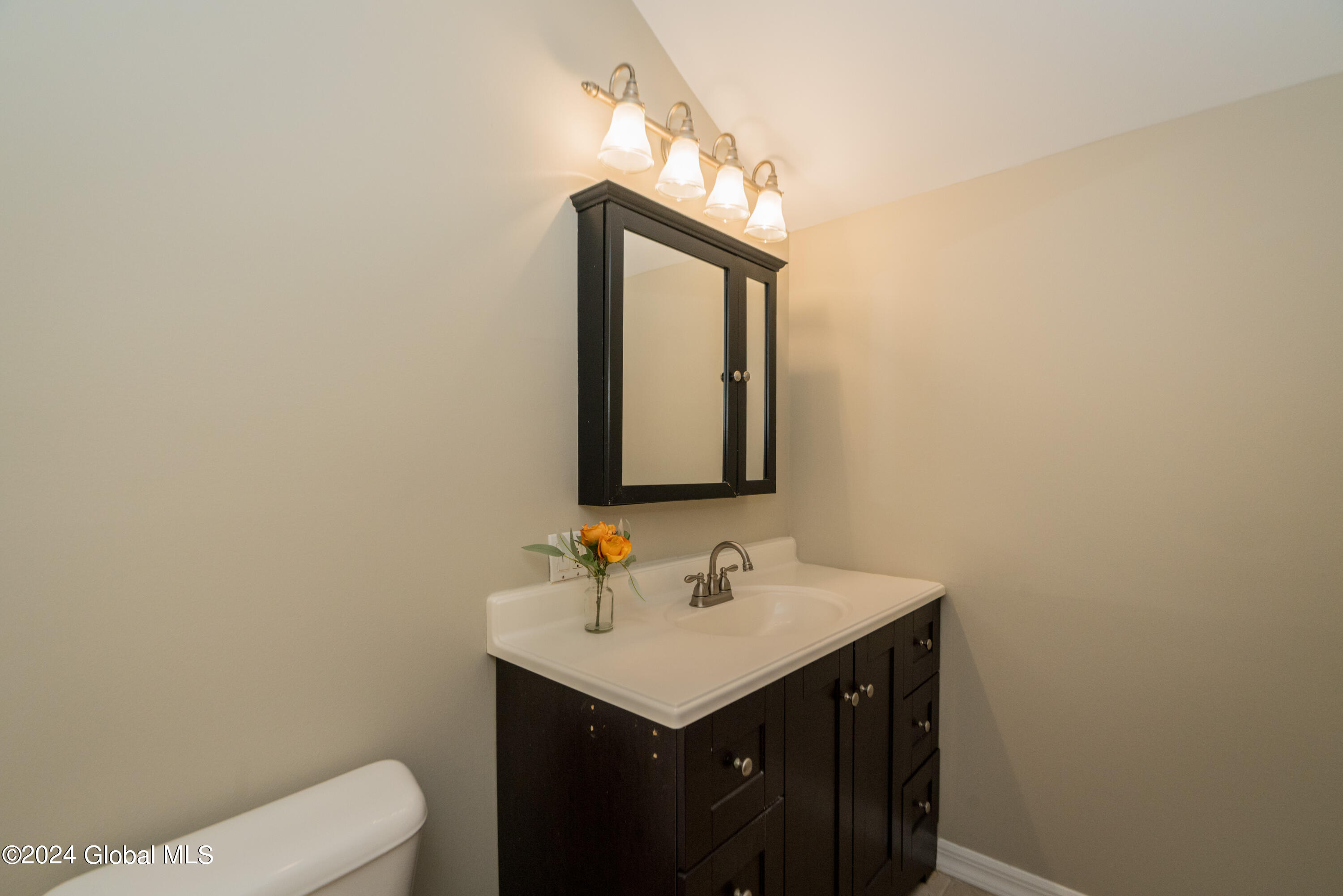 214 Thimbleberry Road