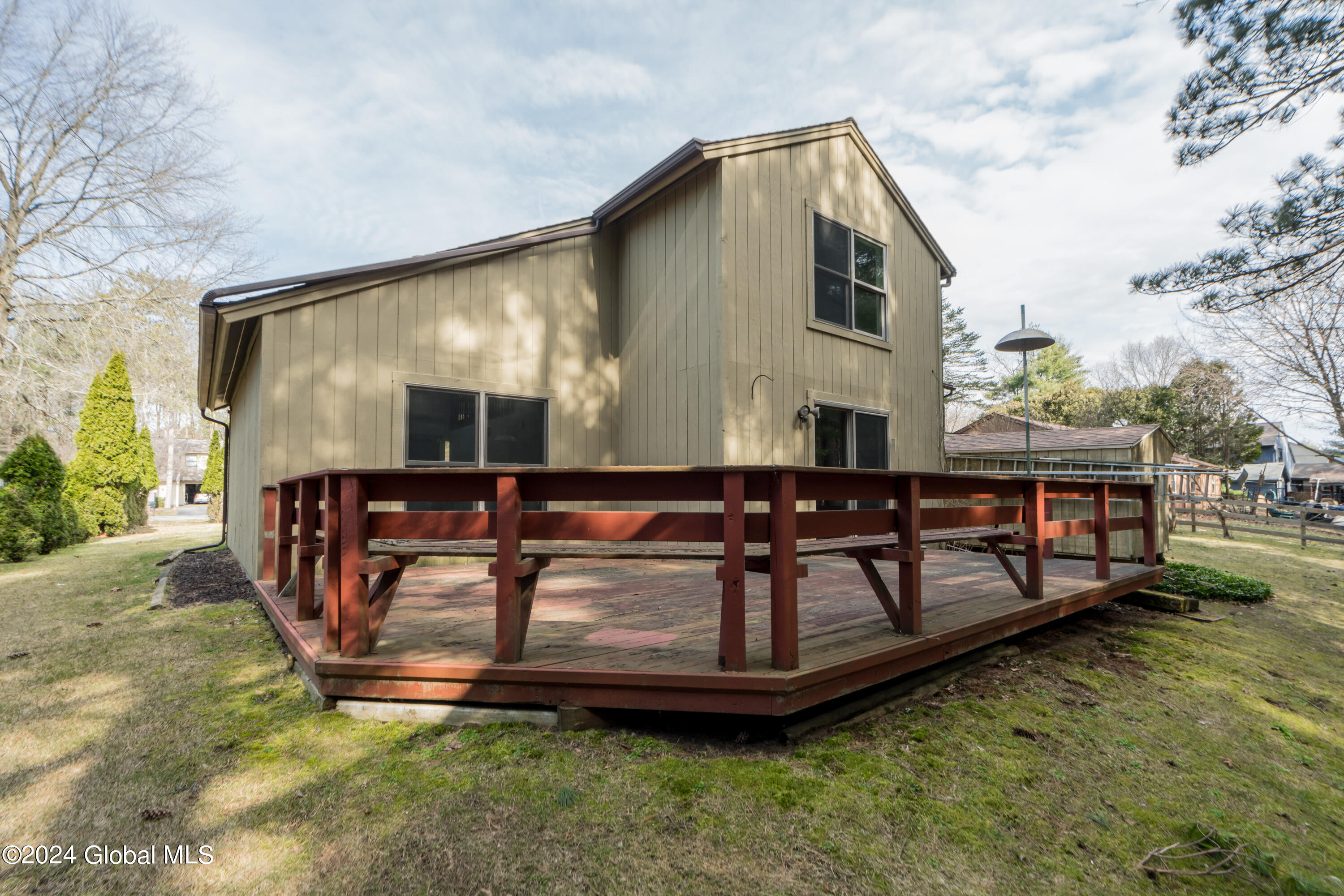 214 Thimbleberry Road