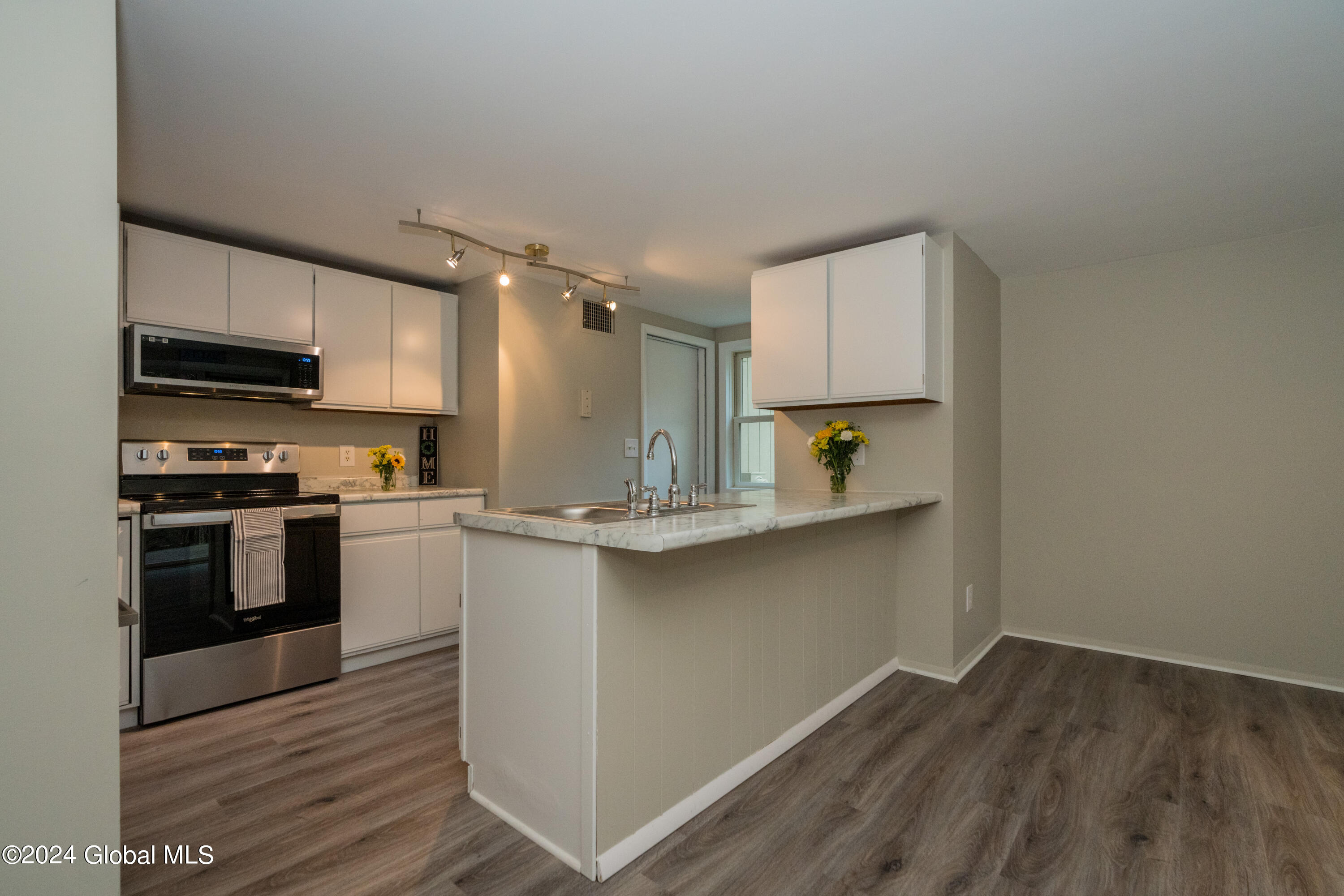 214 Thimbleberry Road