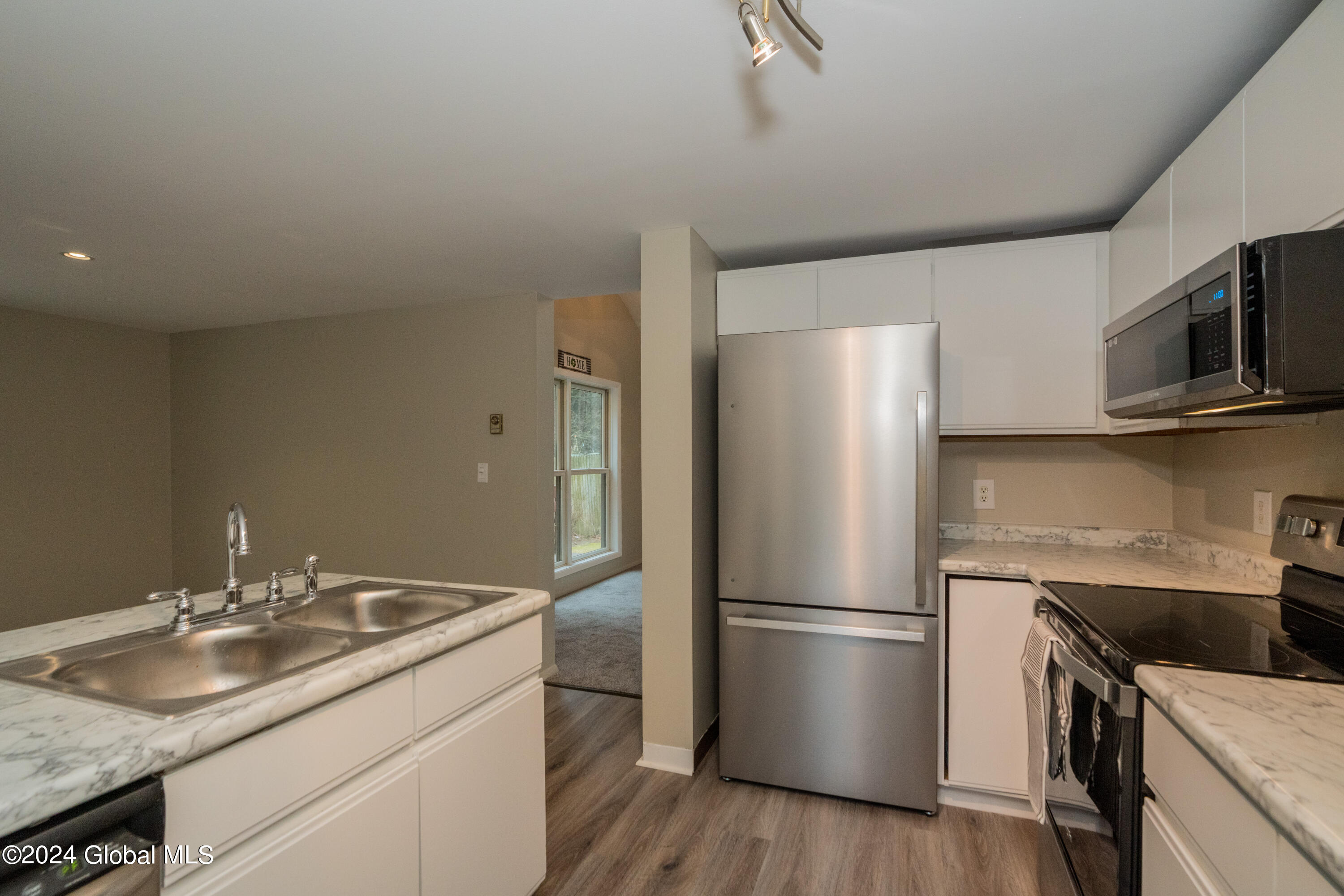 214 Thimbleberry Road