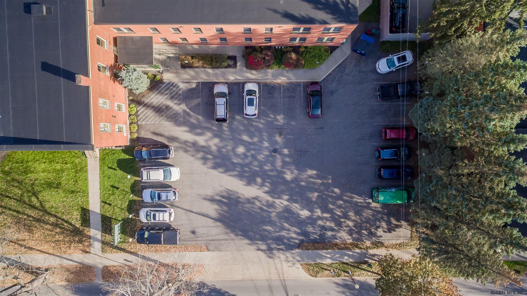 28 Clinton Street, 2nd FL