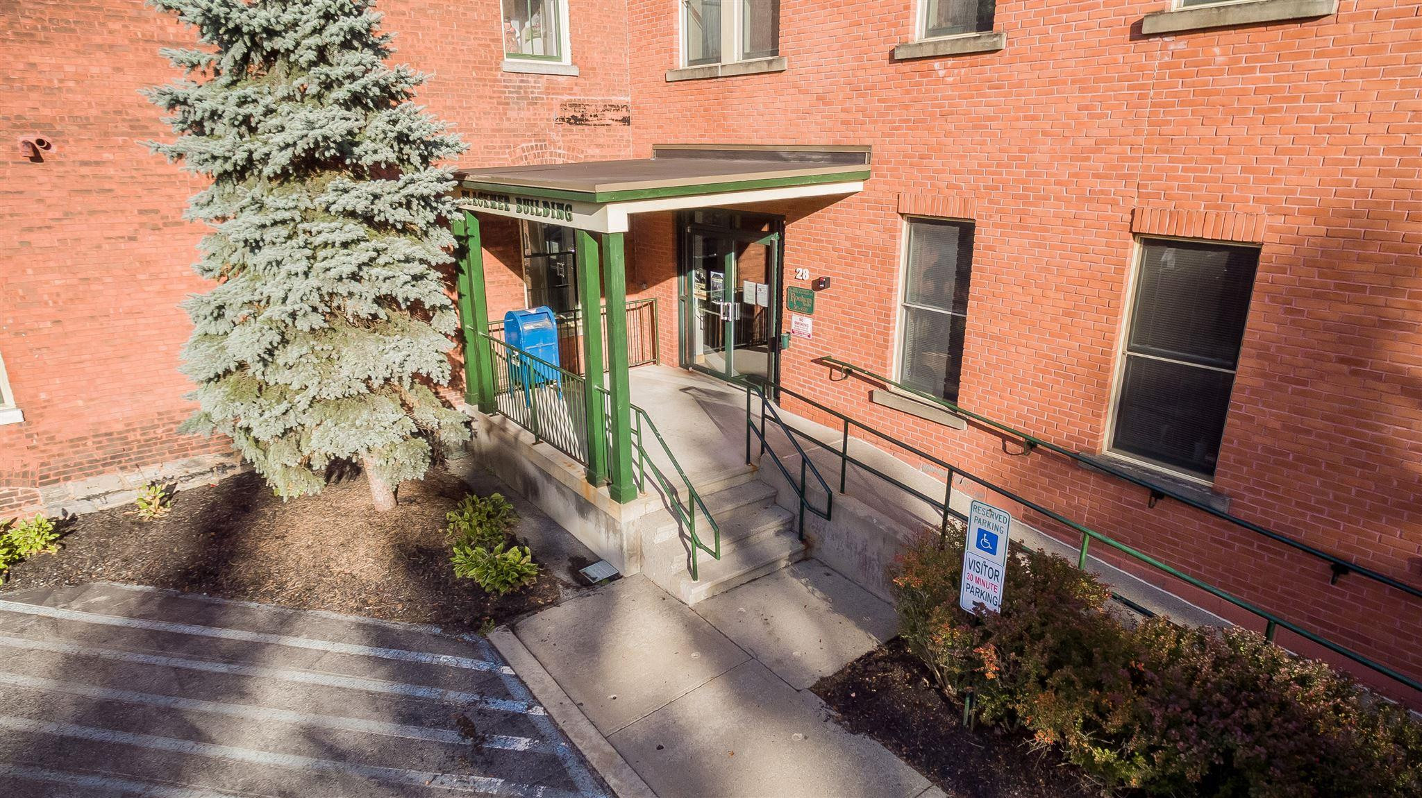 28 Clinton Street, 2nd FL