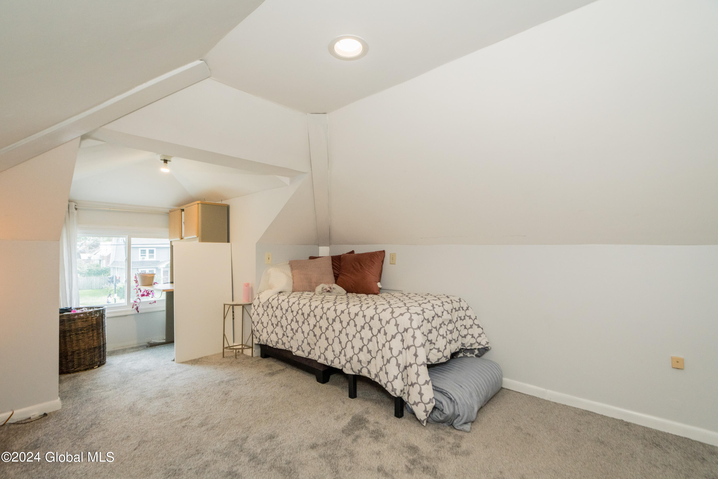 974 Washington Avenue