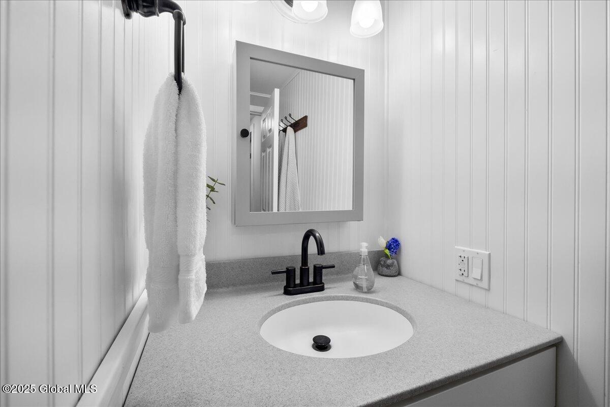 31 Thimbleberry Road