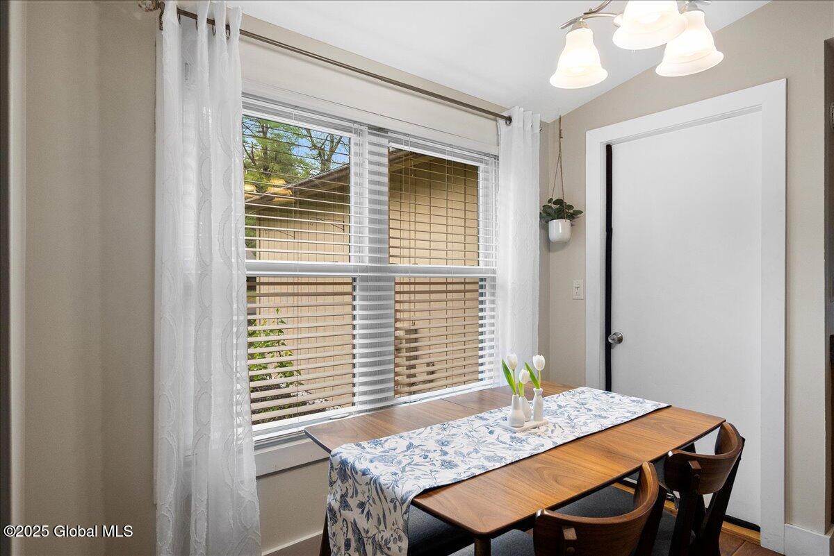 31 Thimbleberry Road