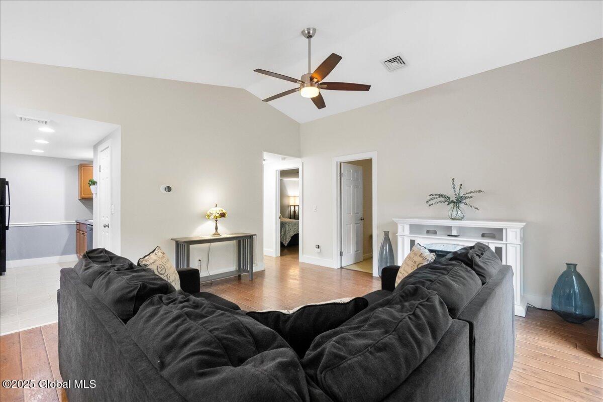 31 Thimbleberry Road