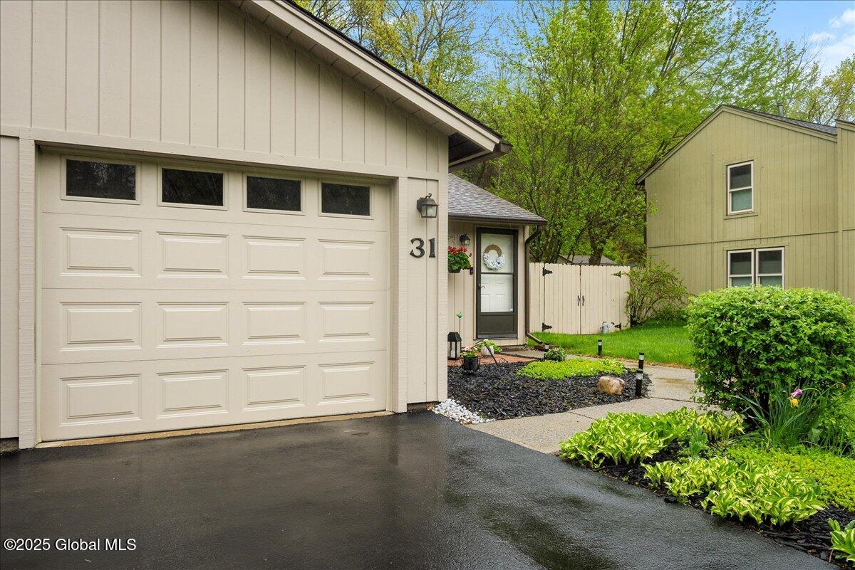 31 Thimbleberry Road