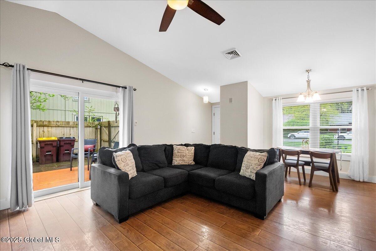 31 Thimbleberry Road