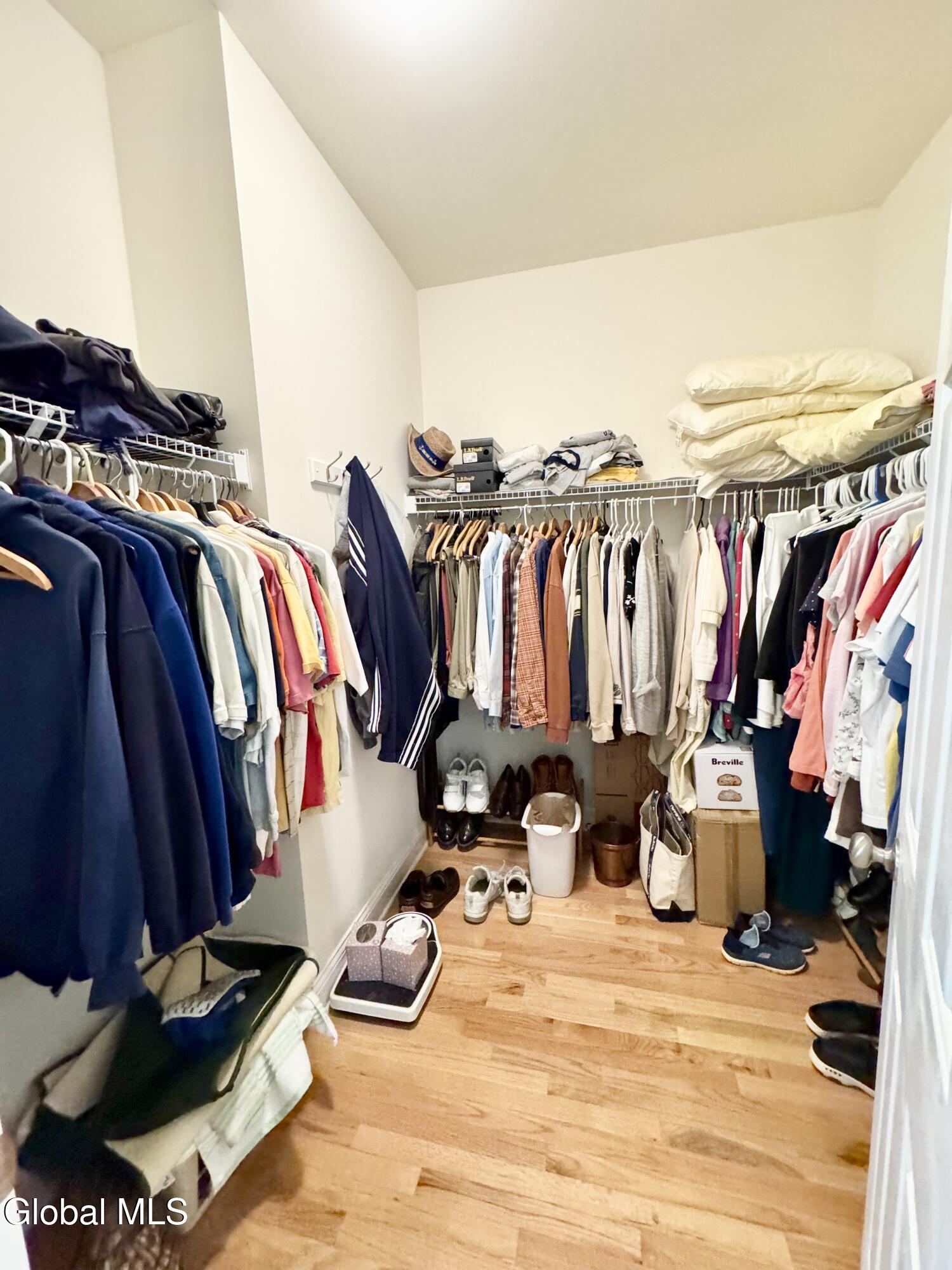 18 Forestbrook Drive