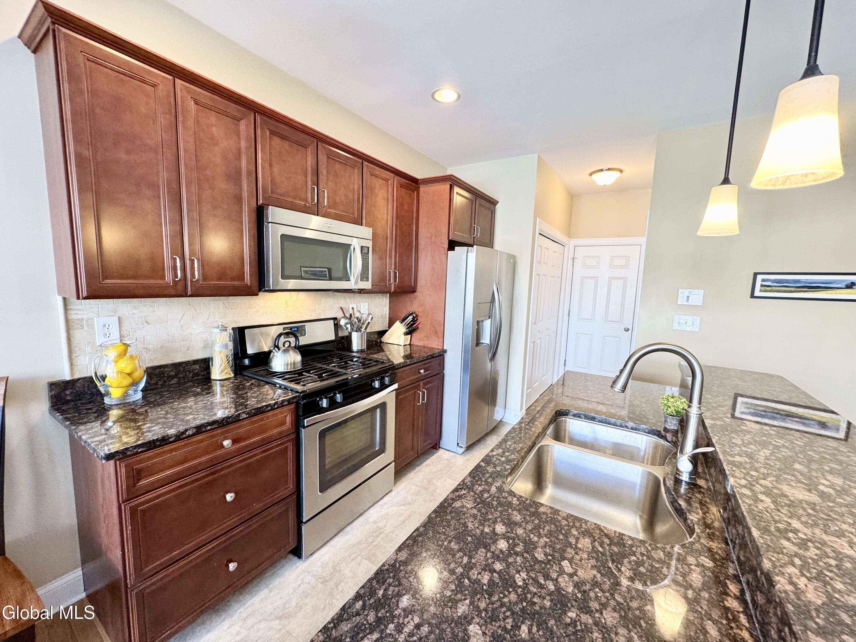 18 Forestbrook Drive