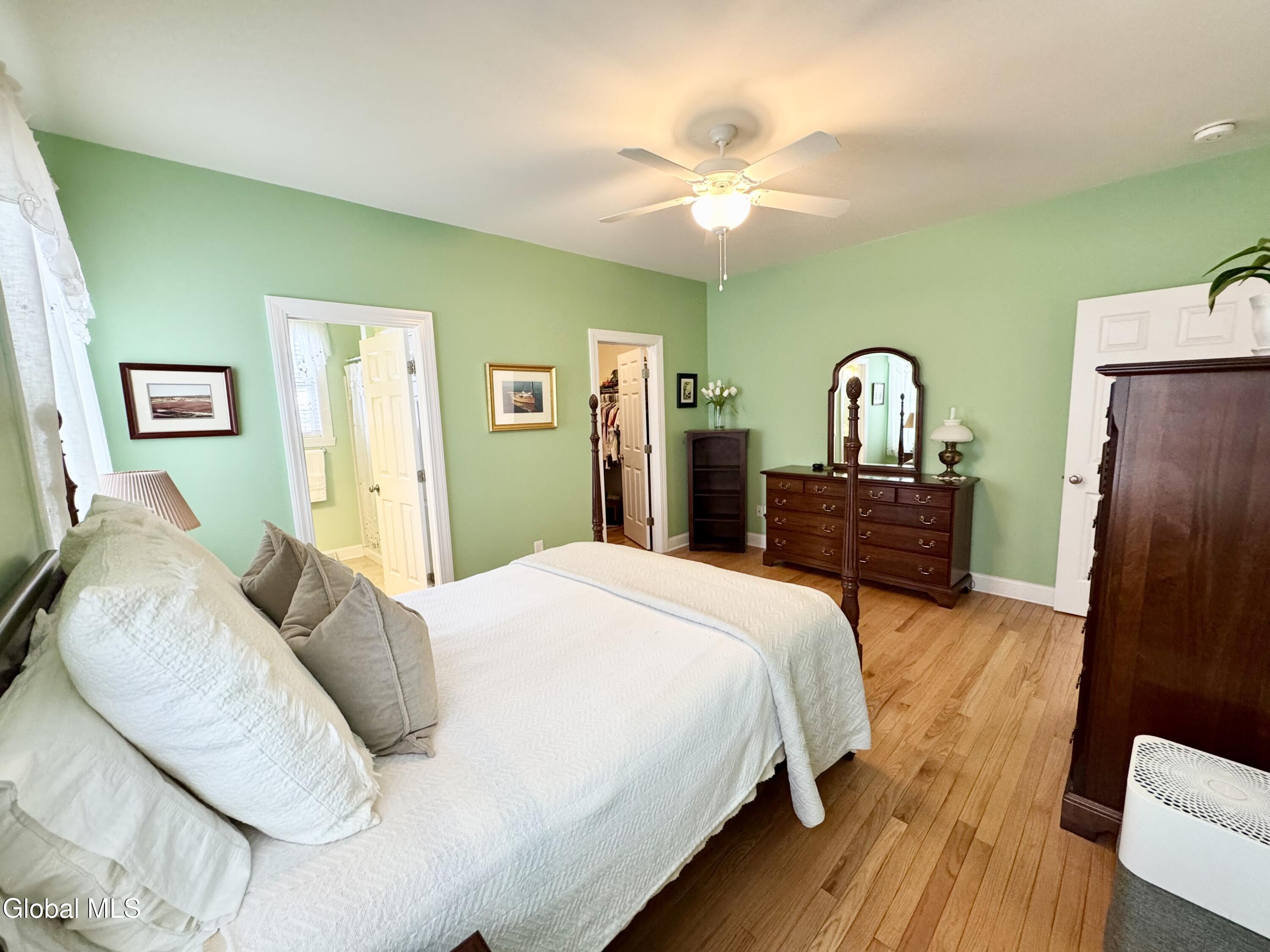 18 Forestbrook Drive