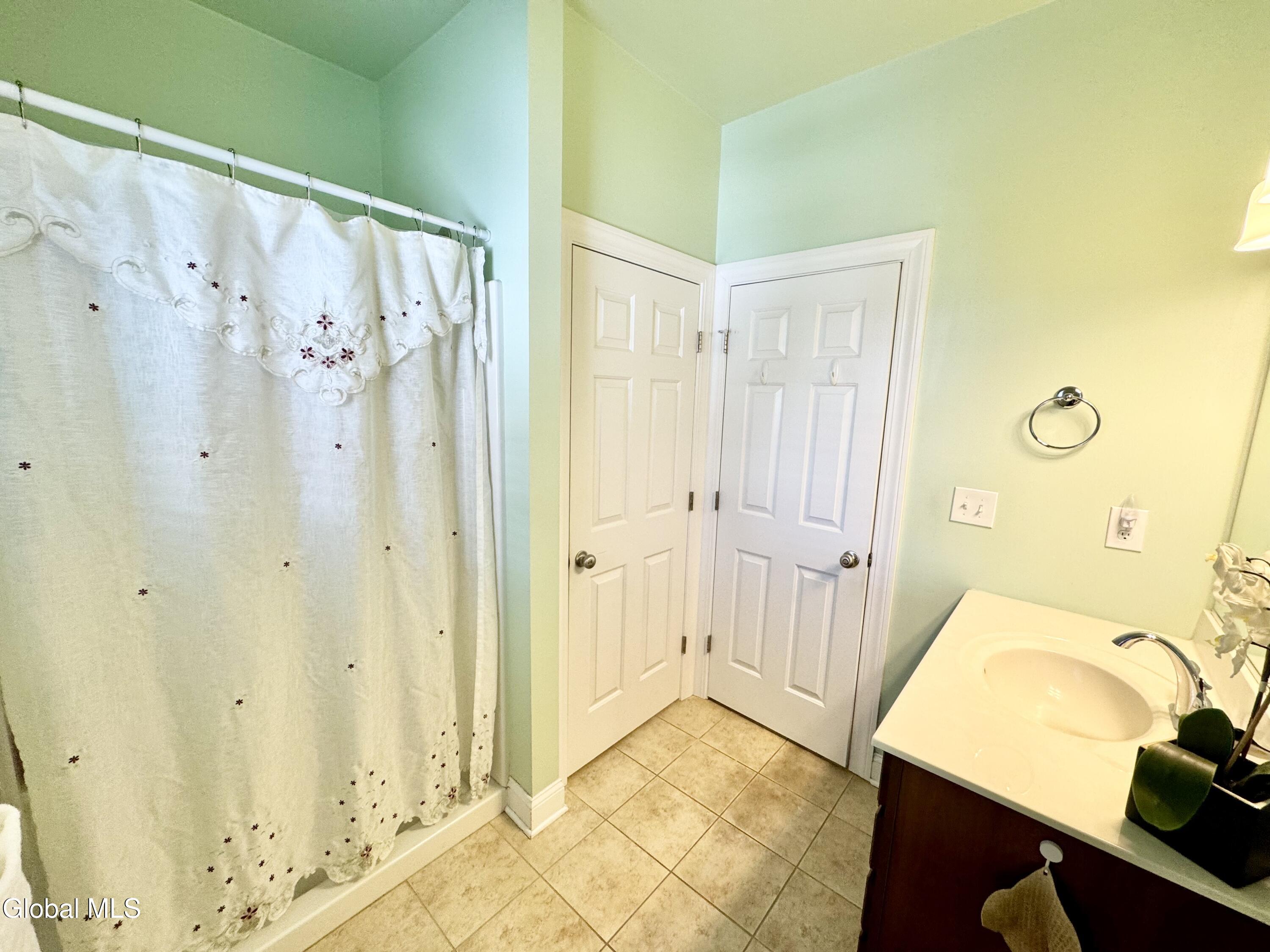 18 Forestbrook Drive