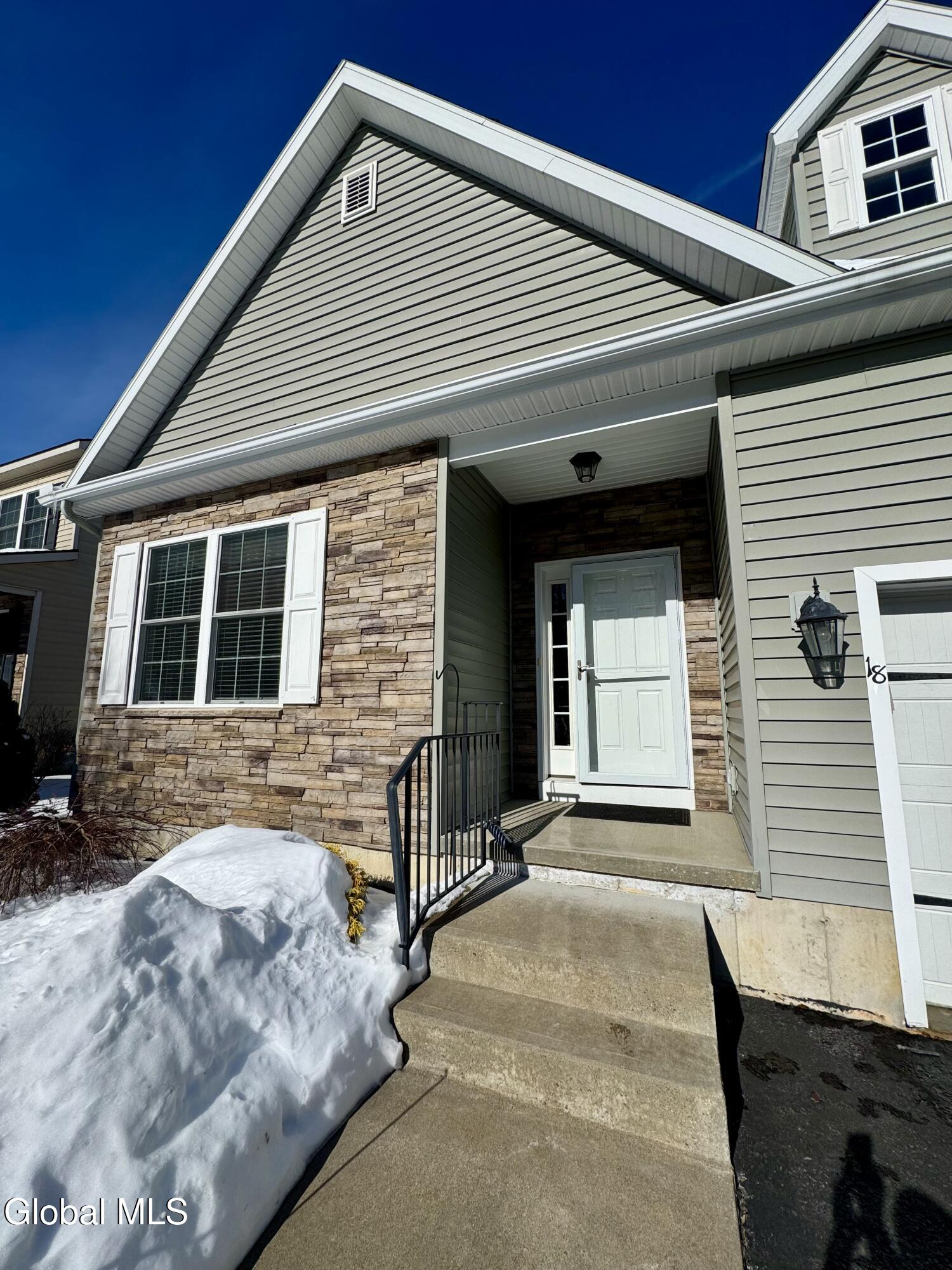 18 Forestbrook Drive