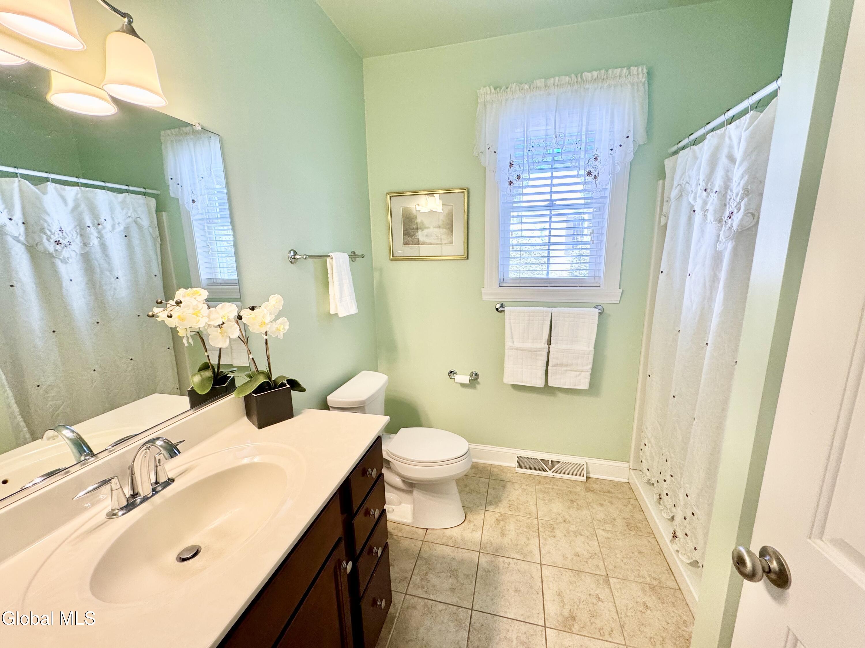 18 Forestbrook Drive