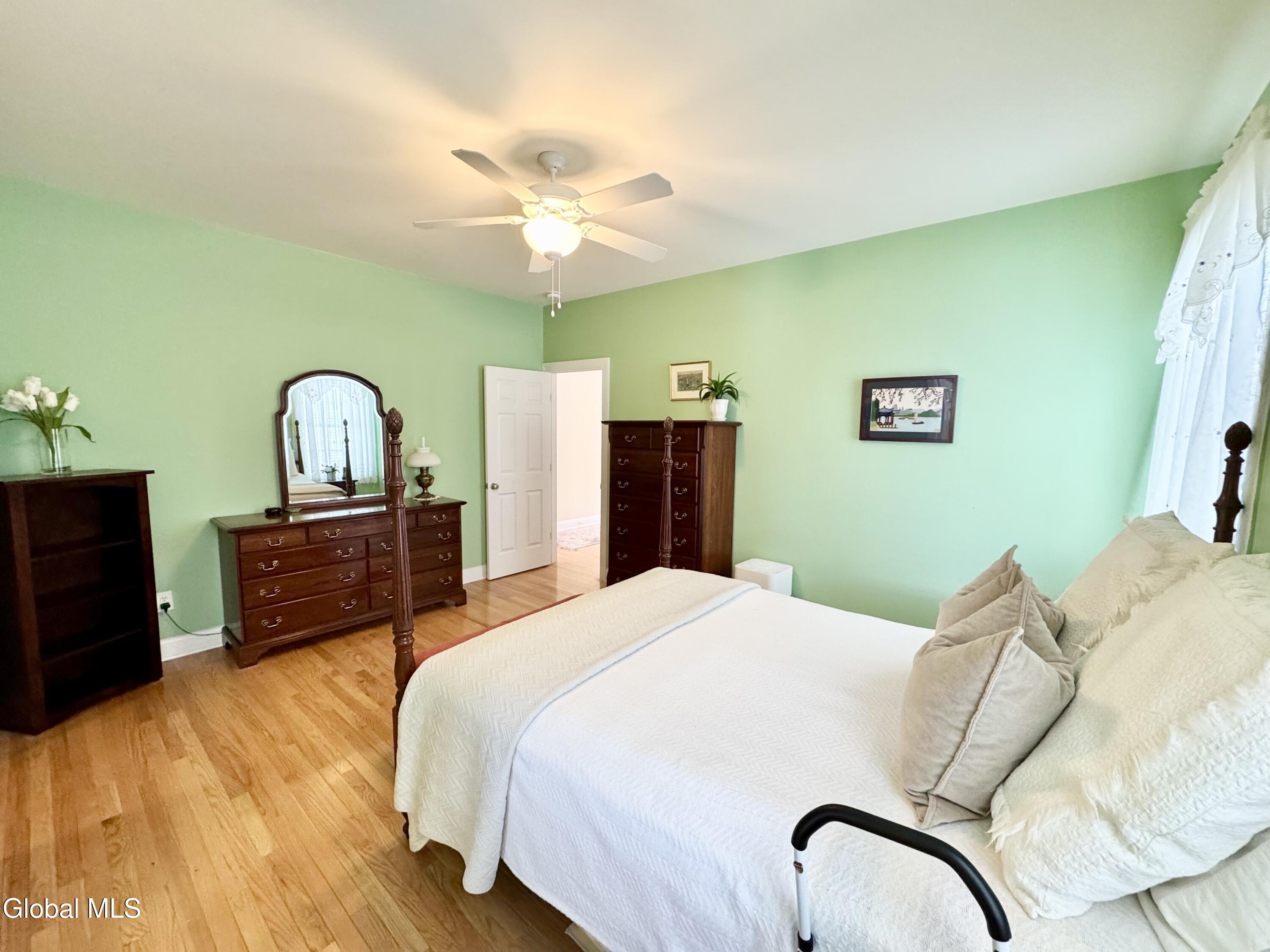 18 Forestbrook Drive