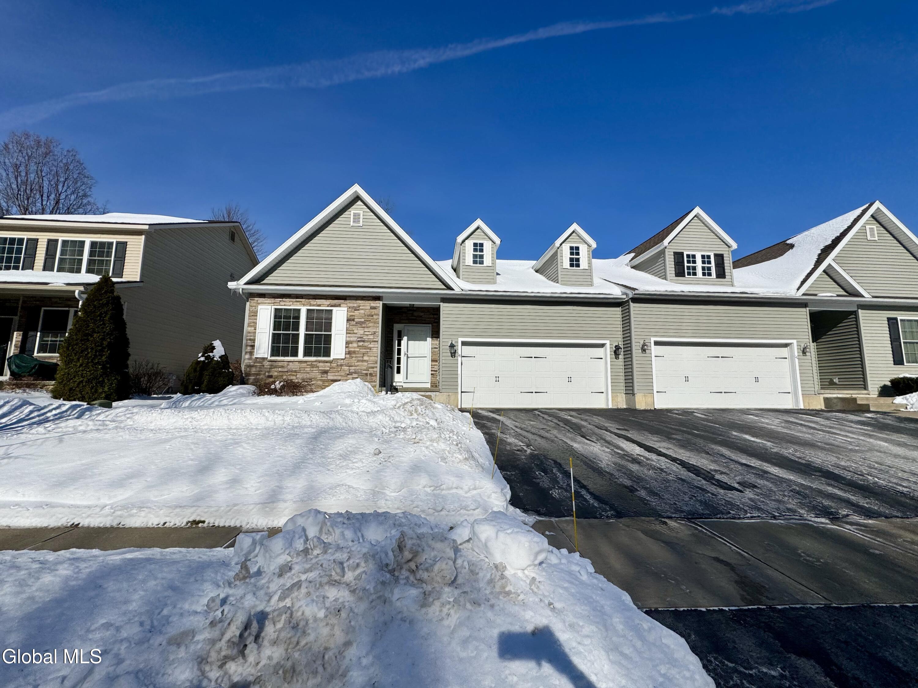 18 Forestbrook Drive