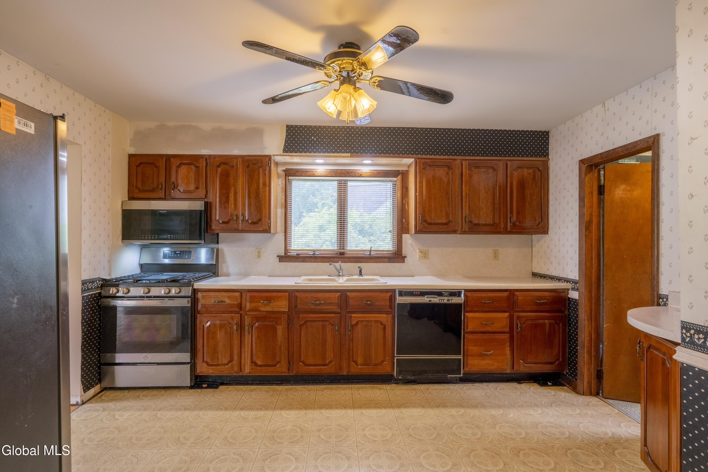72 Pashley Road