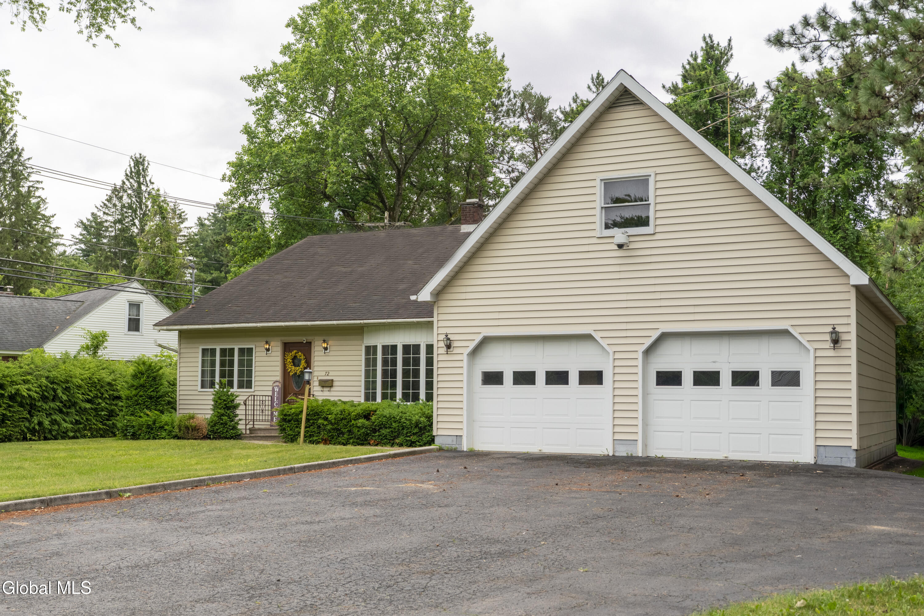 72 Pashley Road