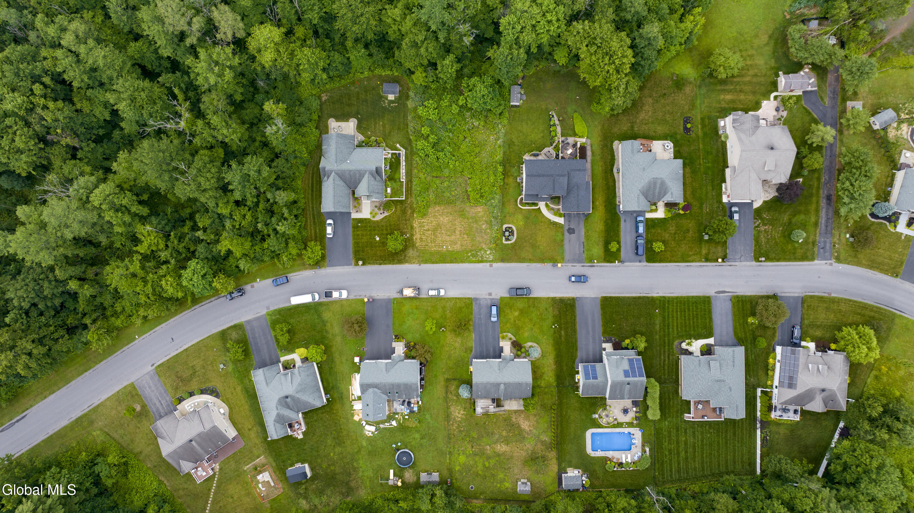 208 Steeple Way