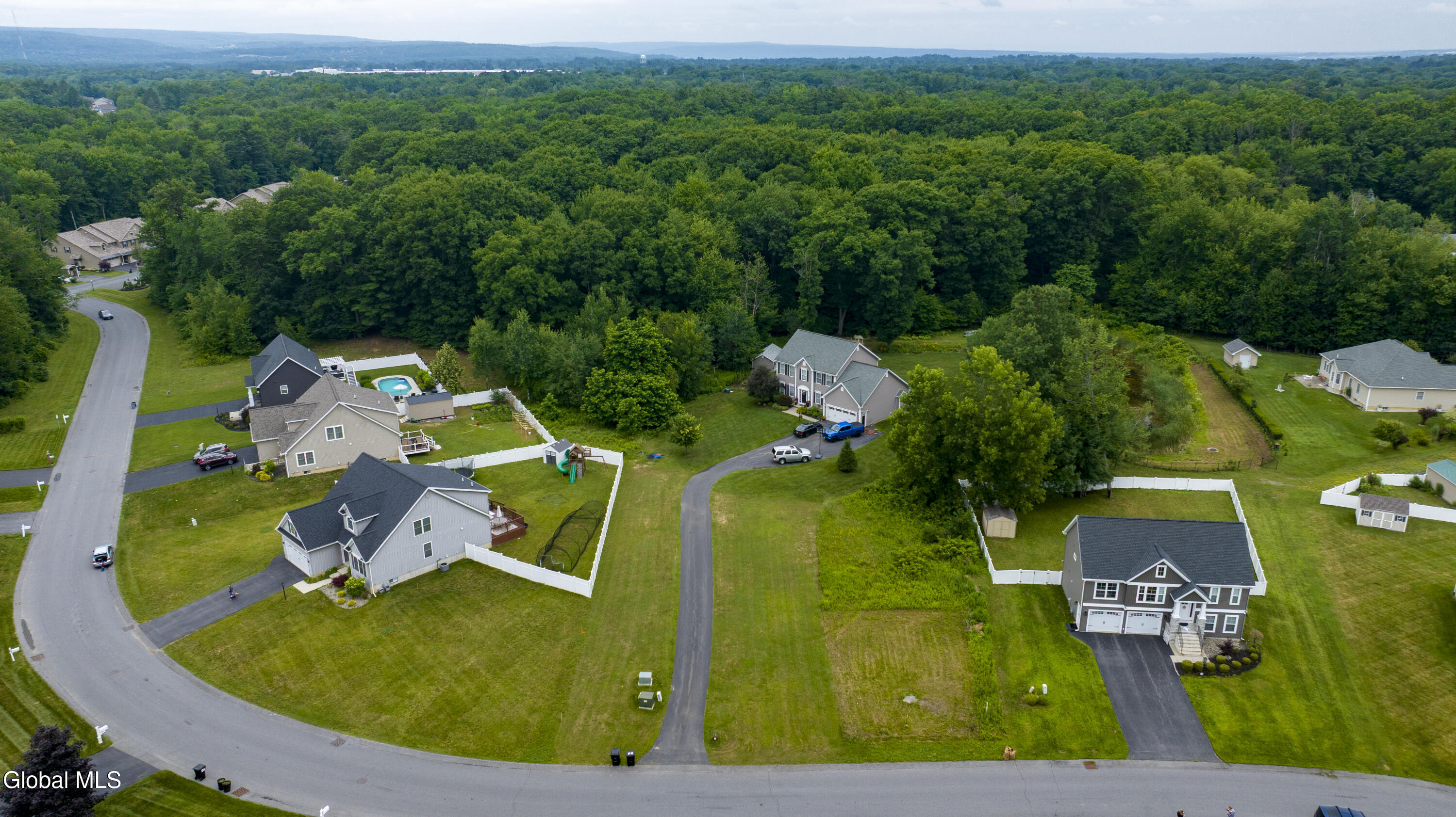 307 Steeple Way