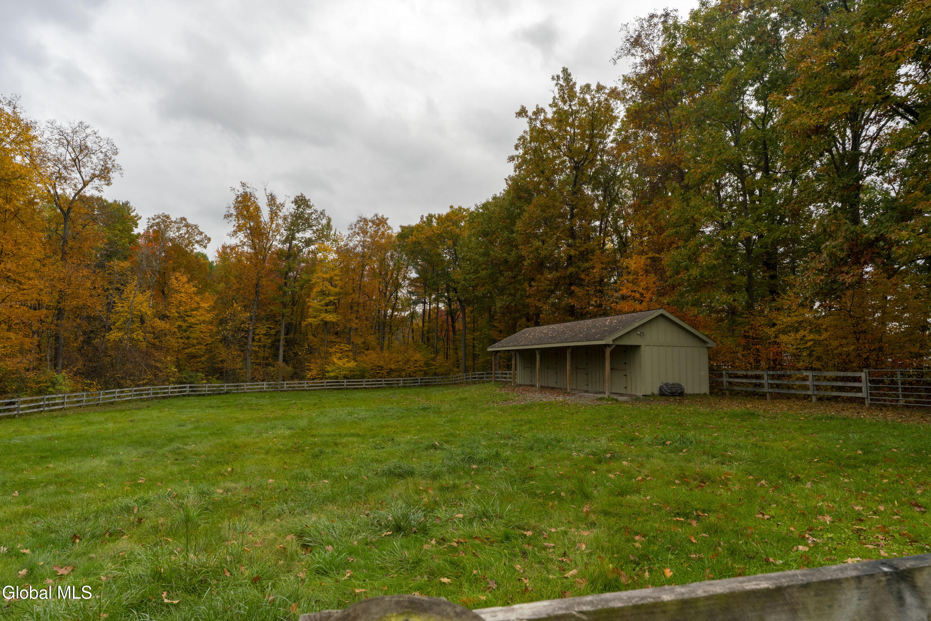 15 Saratoga Farm Road