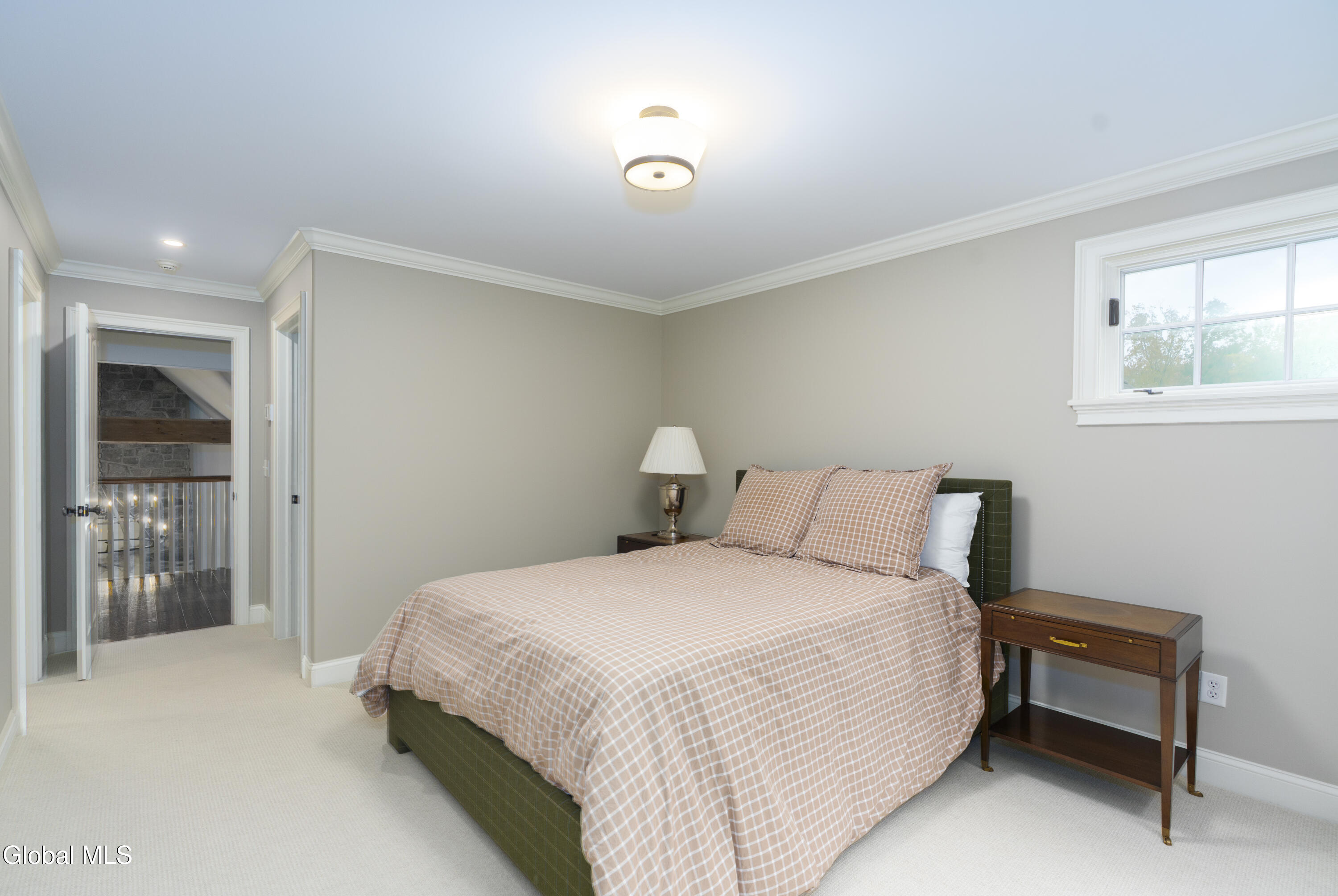 15 Saratoga Farm Road