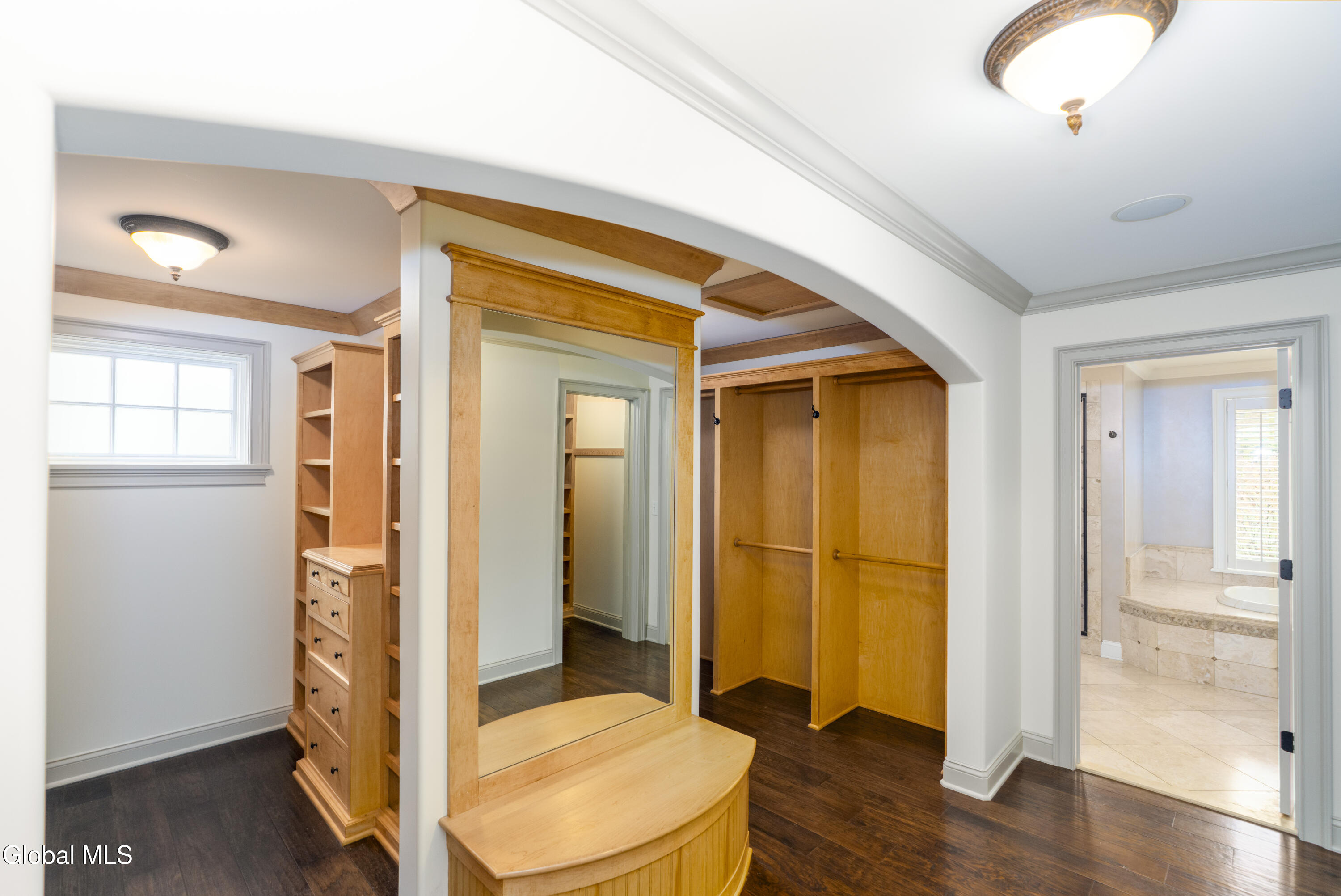 15 Saratoga Farm Road