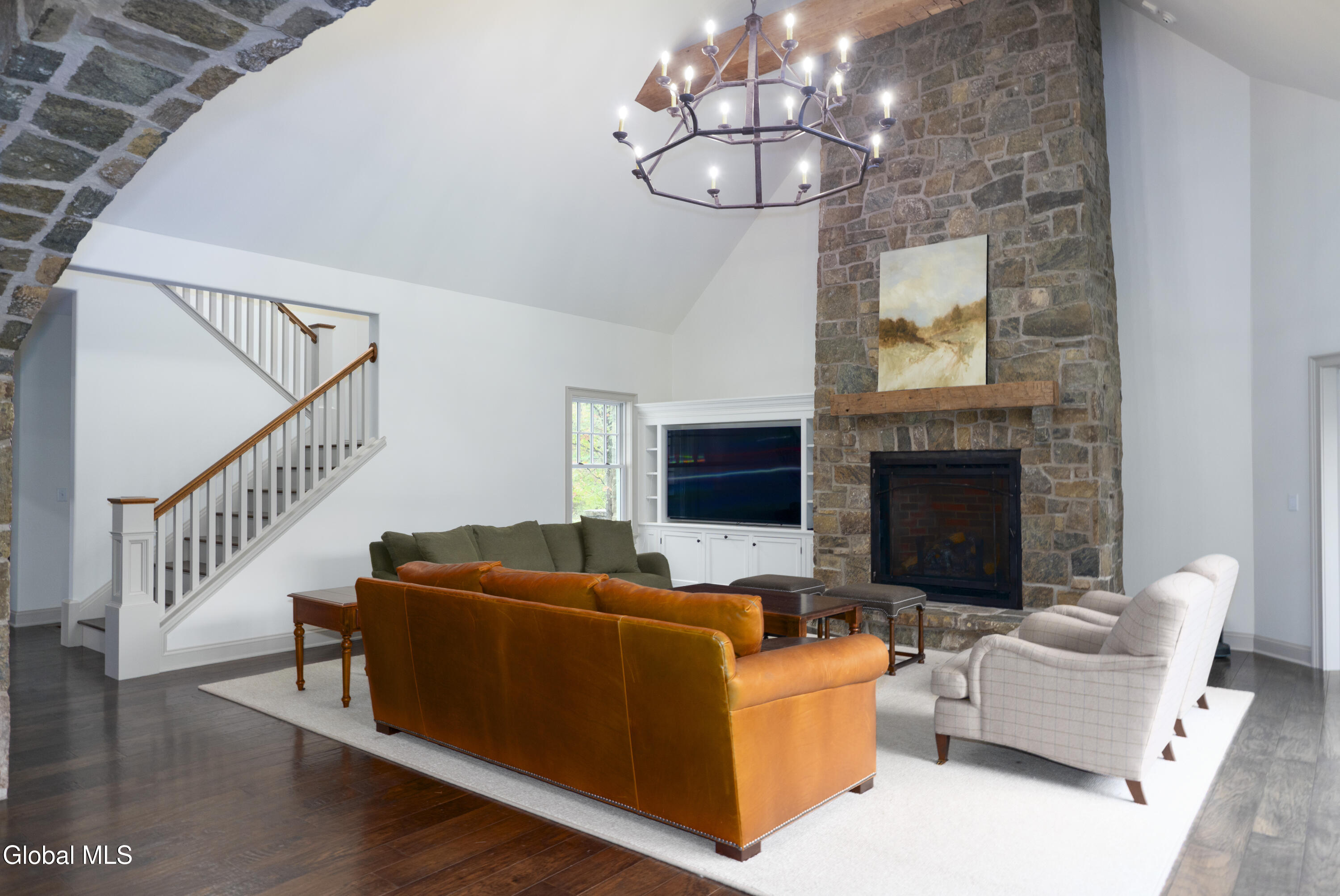 15 Saratoga Farm Road