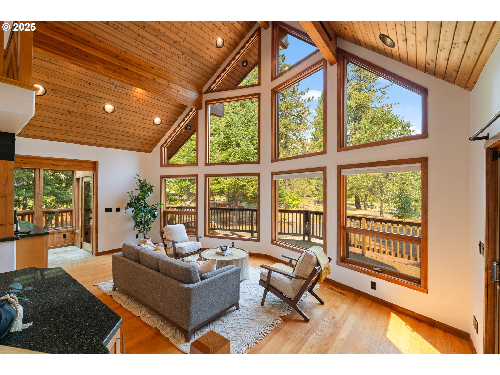 18 GREENWOOD RD