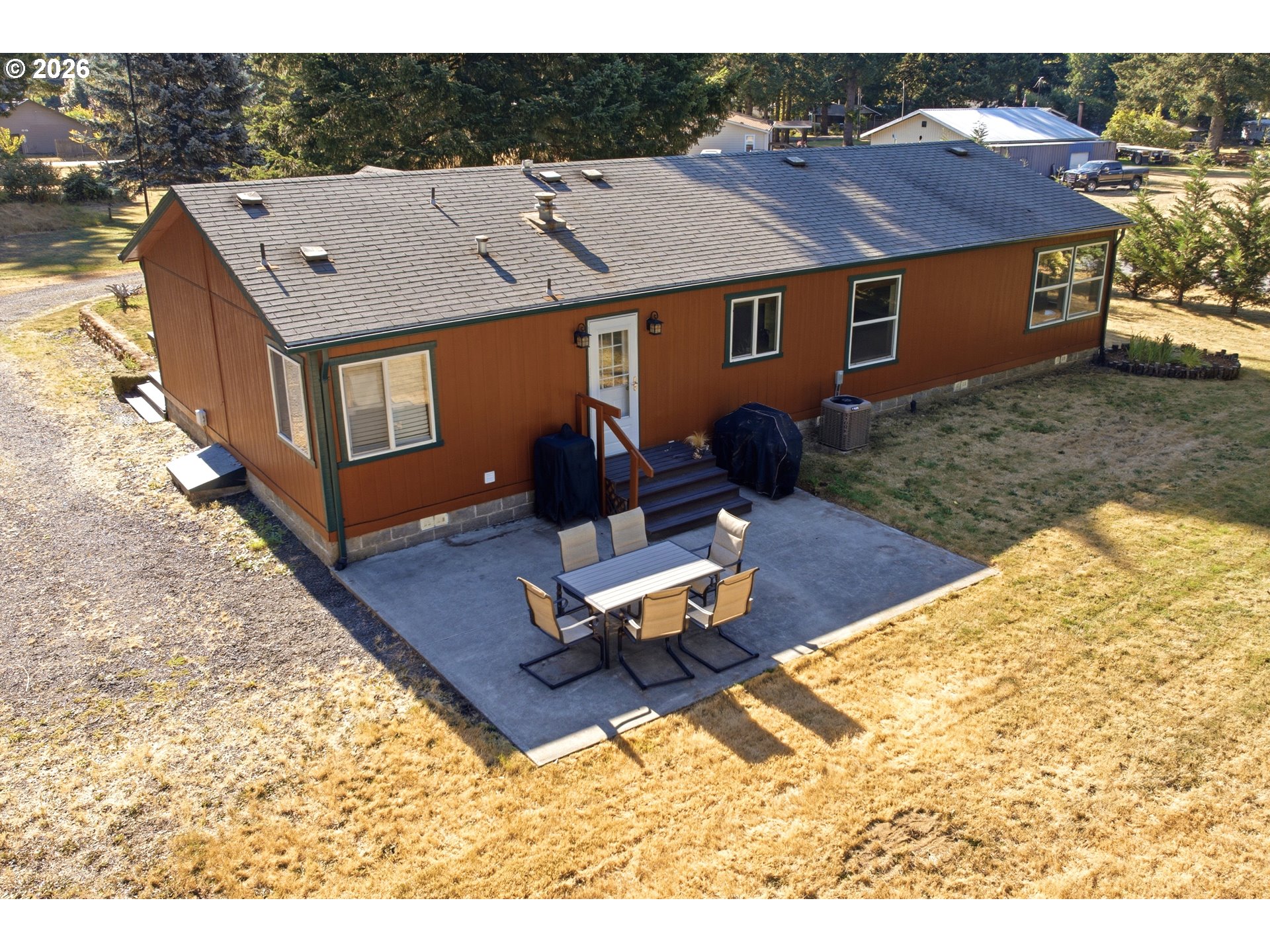 52 COATES RD