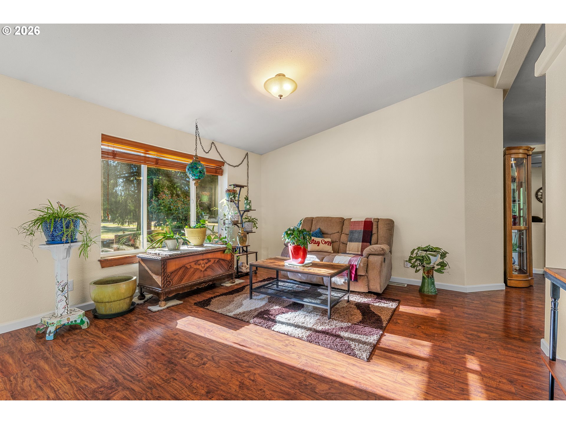 52 COATES RD